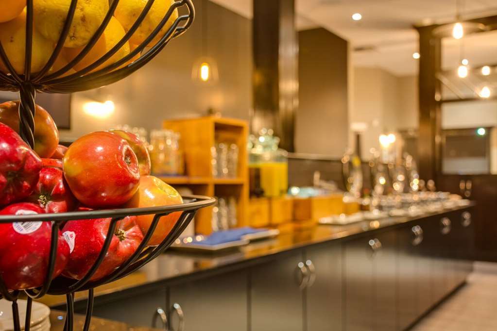 Peavine Inn & Suites High Prairie Restaurant photo